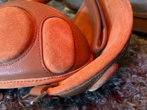 St Mark's ritter elbow pads in cognac colour for historical fencing